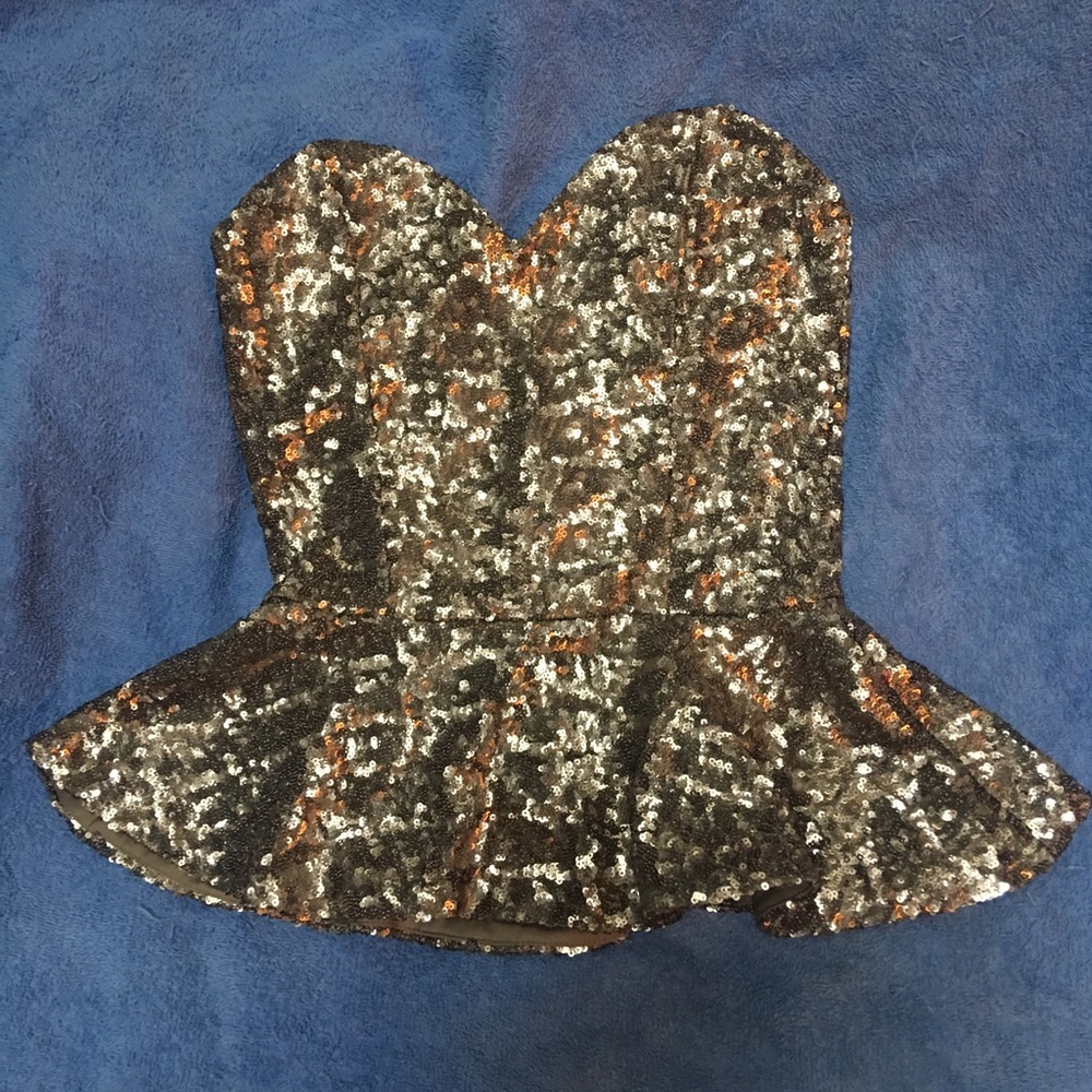 Super cute gold sequin peplum strapless top